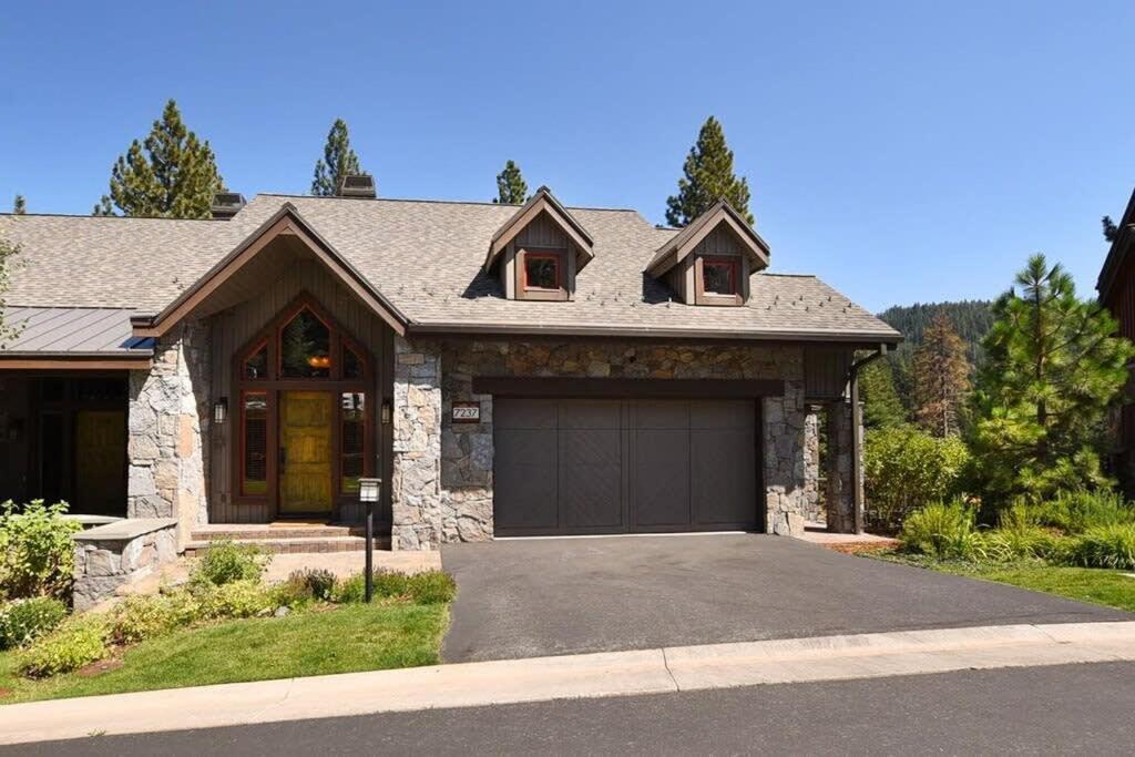 Luxury Northstar Home| Hot Tub| Walk To Ski Lifts Truckee Exterior photo